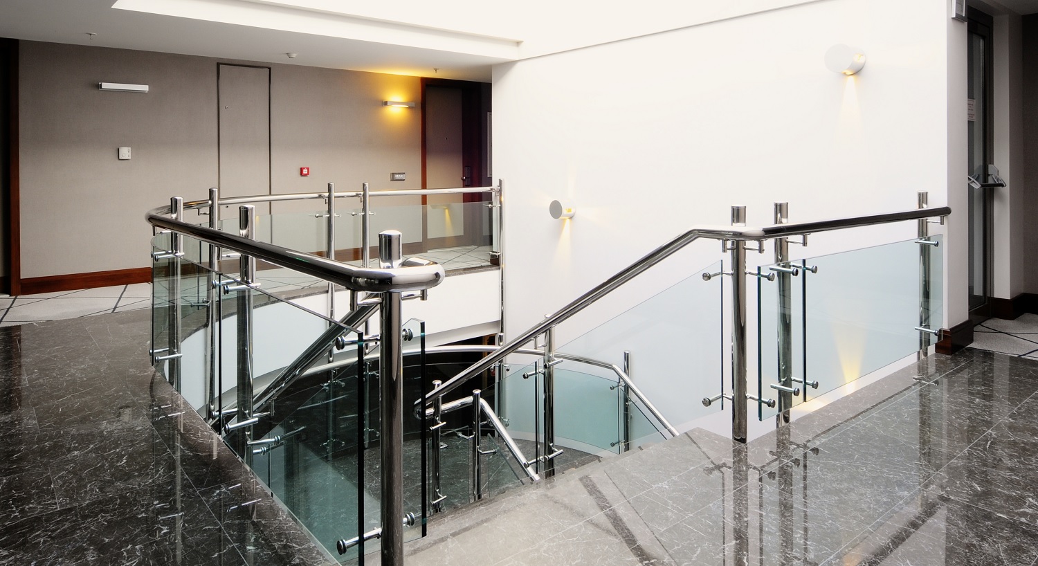 Glass Railing Staircase S